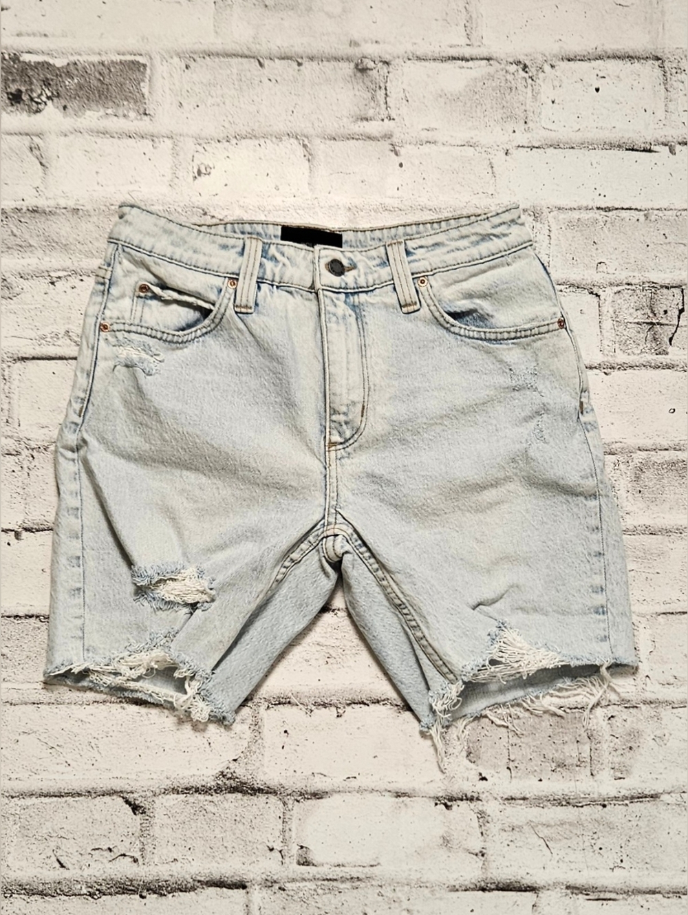 Rolla’s EZY Straight Leg Denim Shorts Distressed Light Wash Size 29 Z Men's